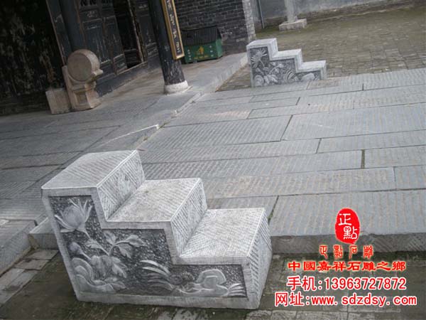 上馬臺(tái)雕刻